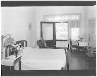 Patient bedroom at Glenwood Park Sanitarium