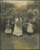 Loose photos from May Day Pageant of 1912 scrapbook